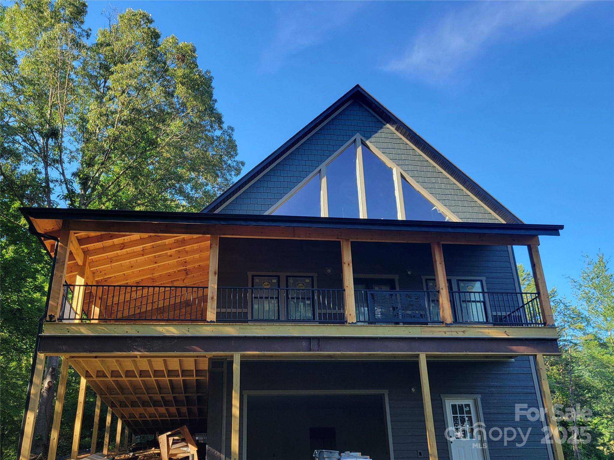 171 Cowtail CV, Clyde, NC 28721