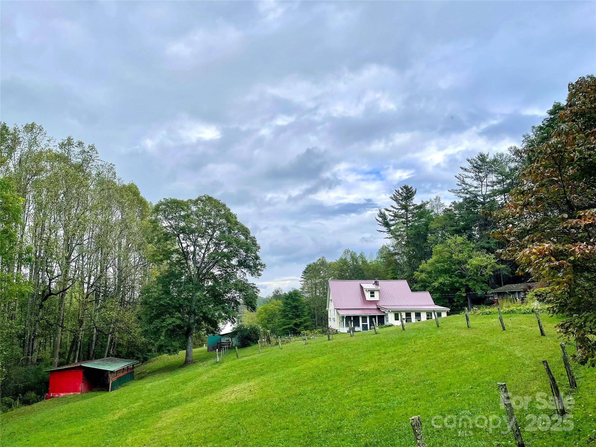 256 Forest Hill CIR #1&2, Brevard, NC 28712