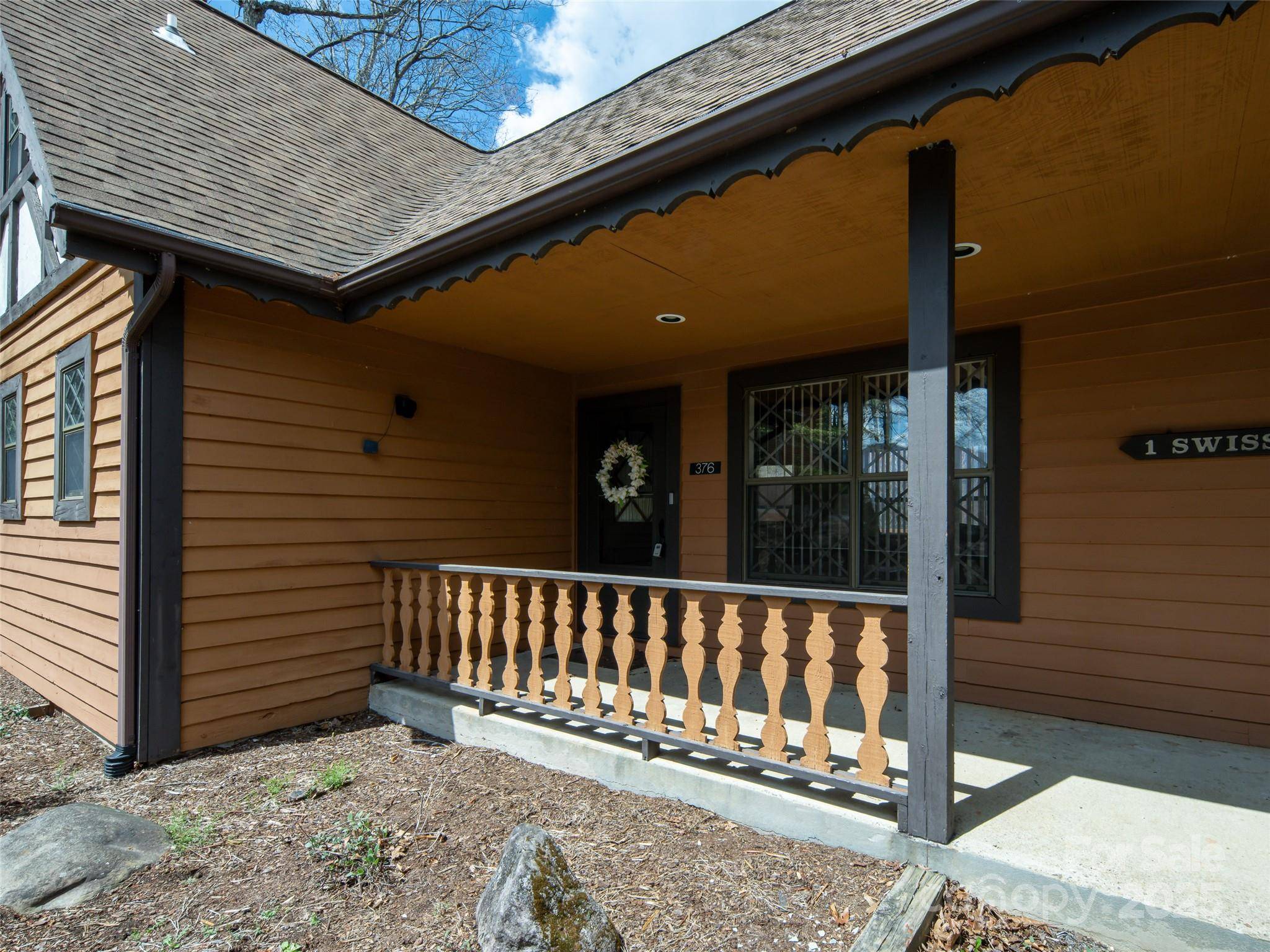376 Overlook DR #Swiss 1, Burnsville, NC 28714