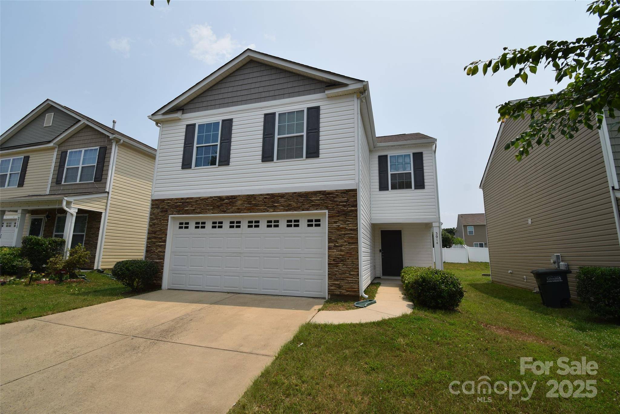 3014 Green Apple DR, Dallas, NC 28034
