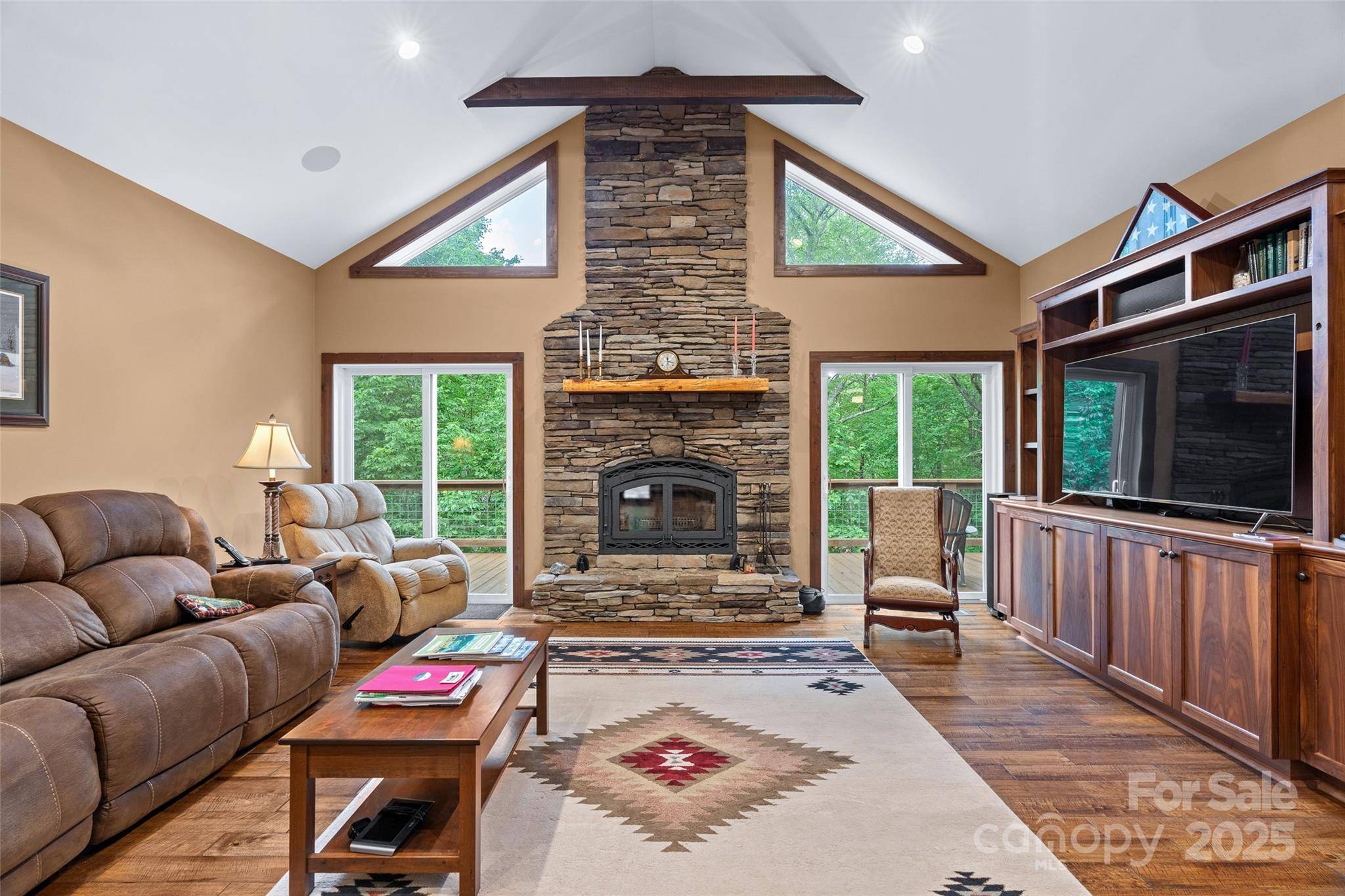 55 E Lake DR, Fairview, NC 28730