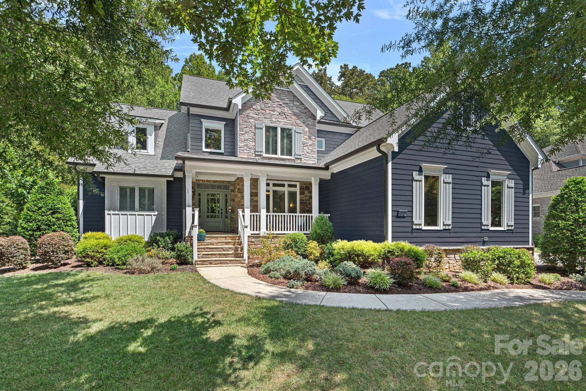 18525 Rollingdale LN, Davidson, NC 28036