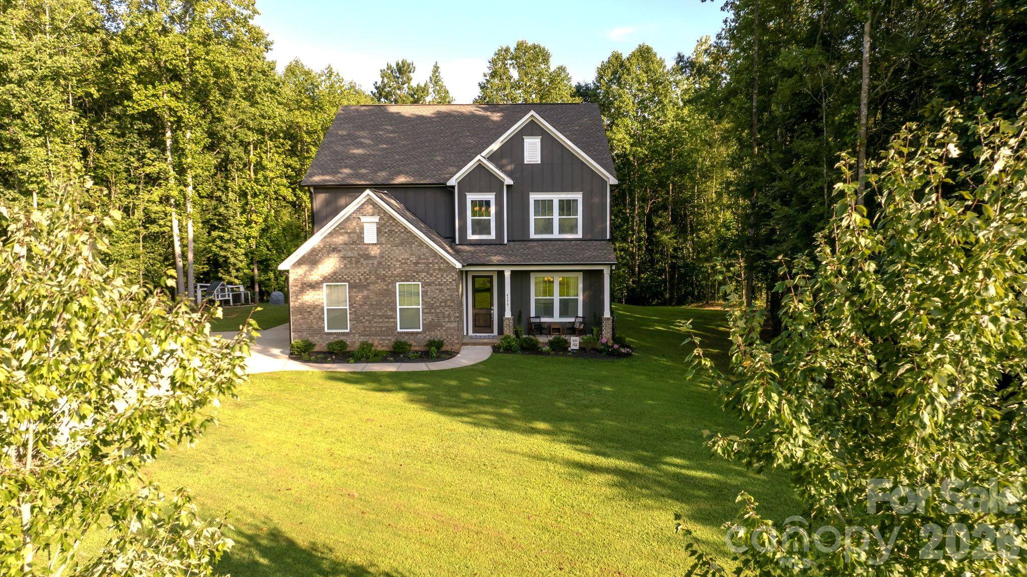 4298 Brandy Creek CT, Clover, SC 29710