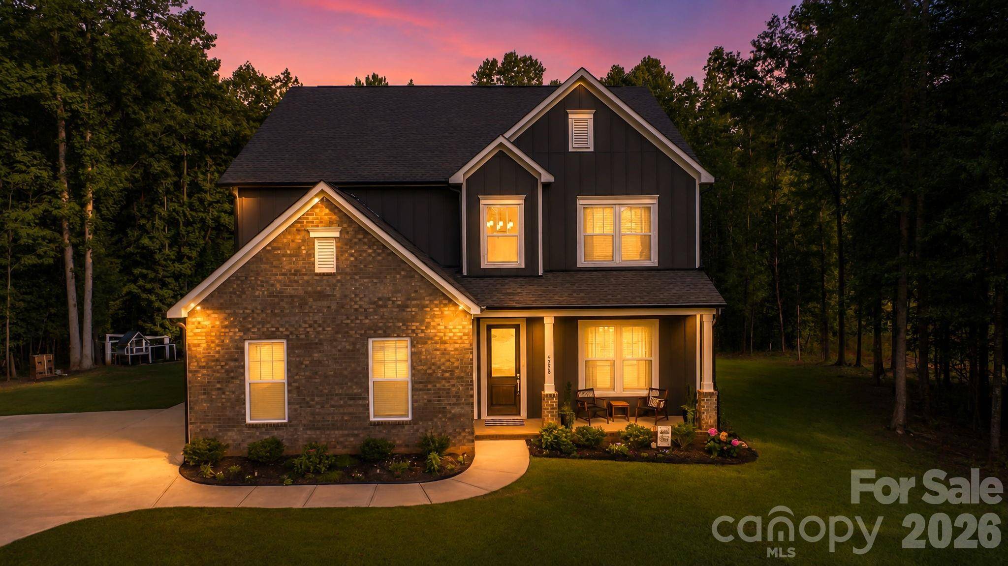 4298 Brandy Creek CT, Clover, SC 29710