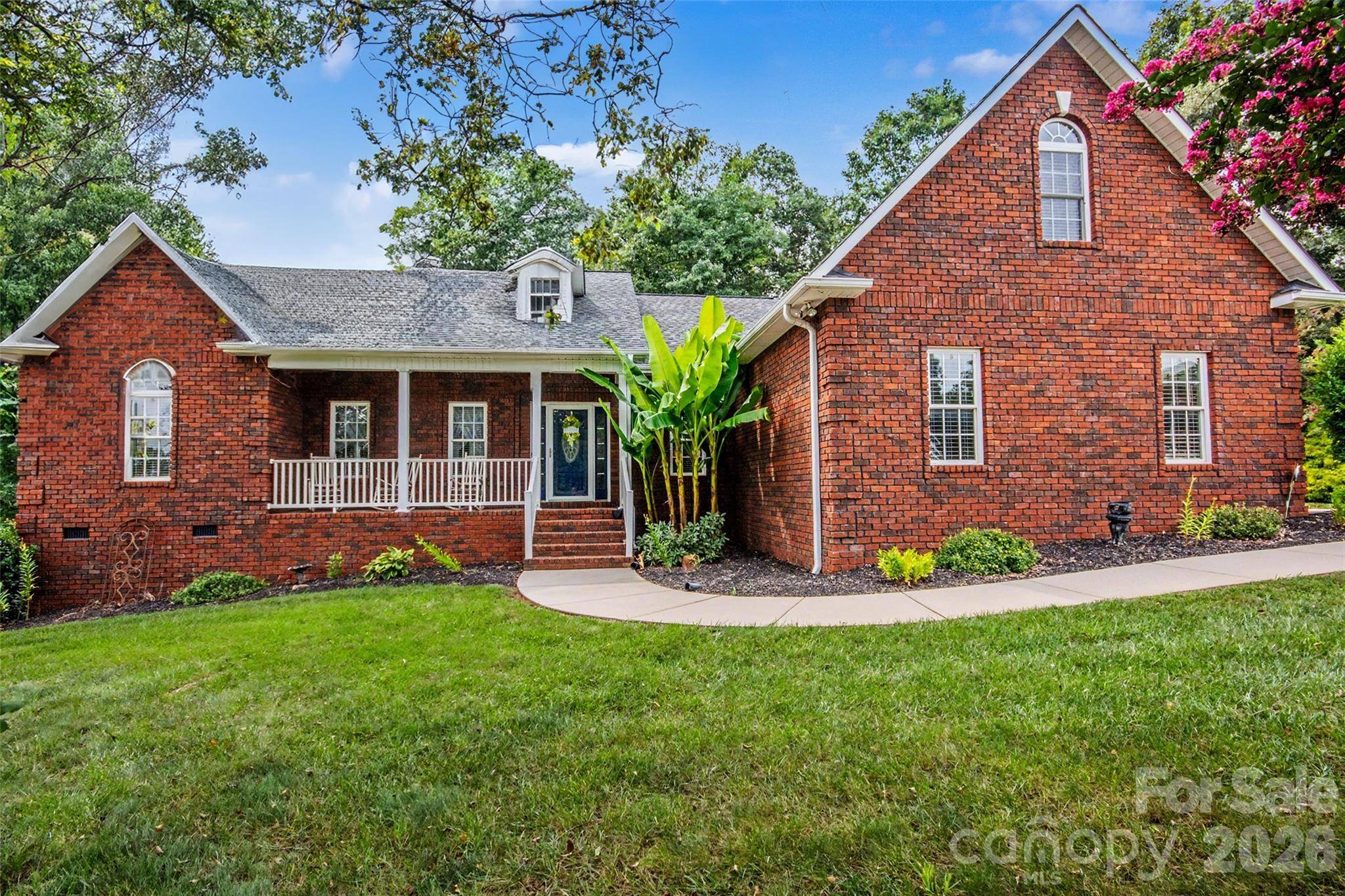 204 Seven Springs LOOP, Statesville, NC 28625