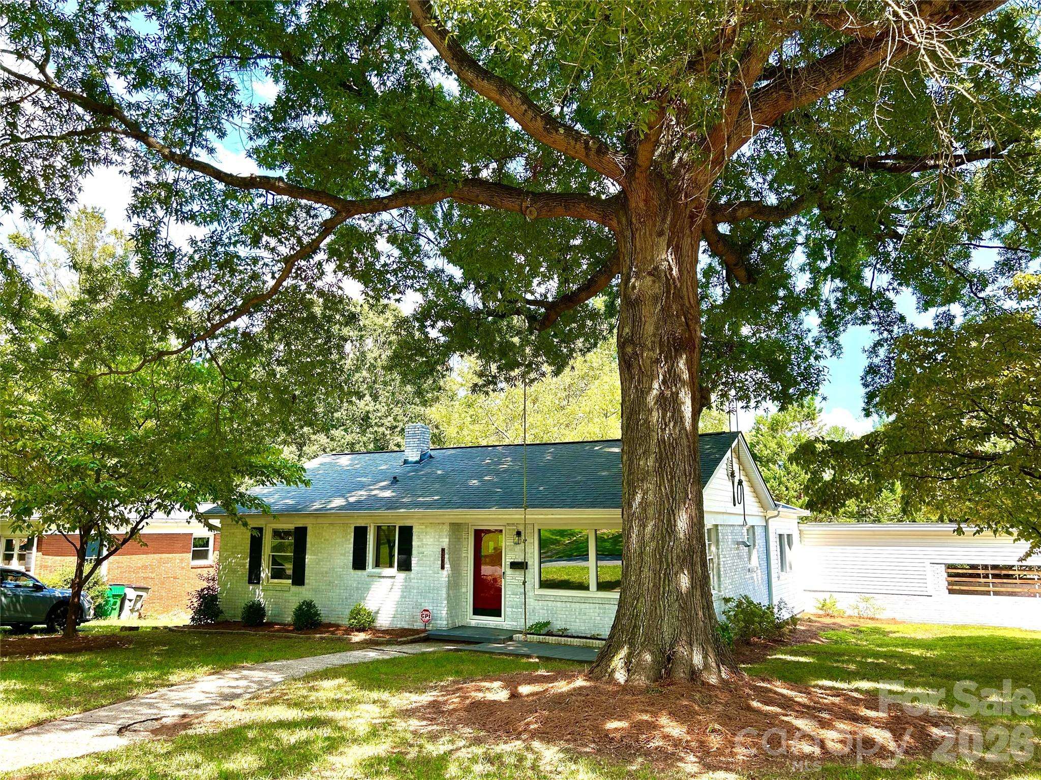2255 Falmouth RD, Charlotte, NC 28205