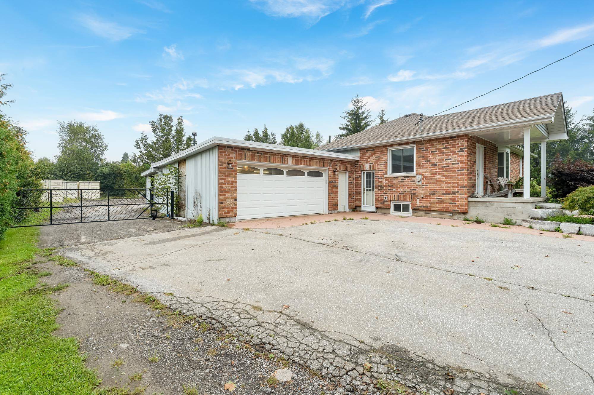 2656 Rundle RD, Clarington, ON L1C 6Y1