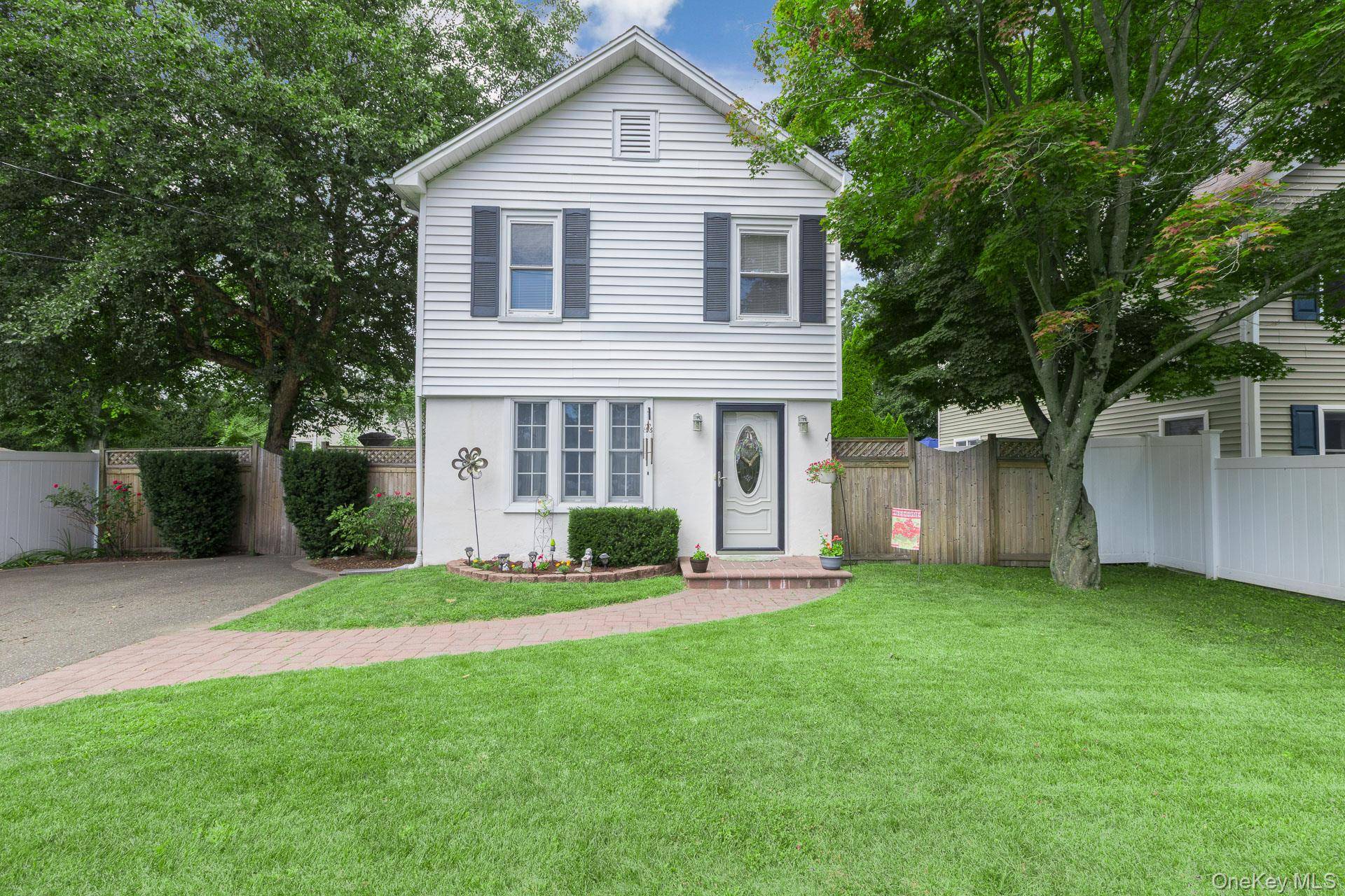 314 6th AVE, Saint James, NY 11780