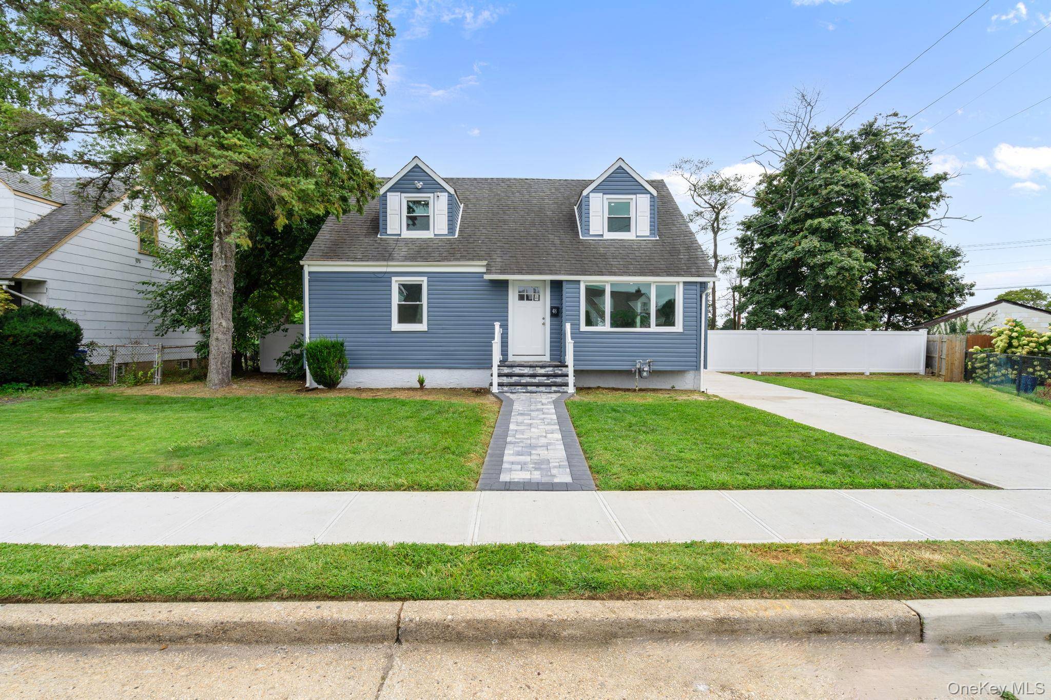 48 Cliff AVE, Hempstead, NY 11550