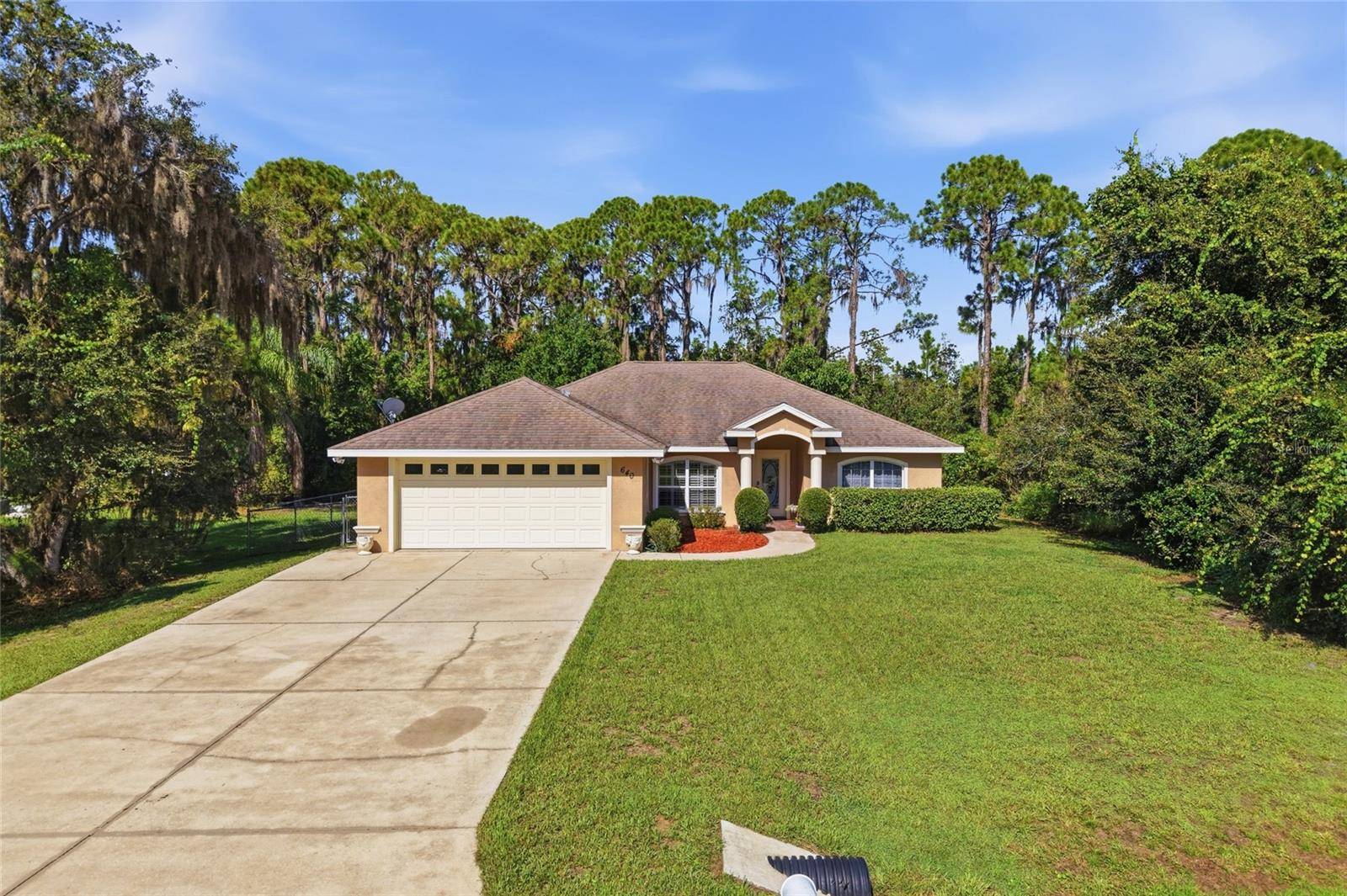 640 HIGHLANDS LAKE DR, Lake Placid, FL 33852