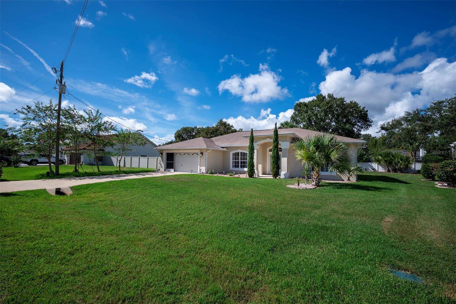 10 WESTMORE LN, Palm Coast, FL 32164