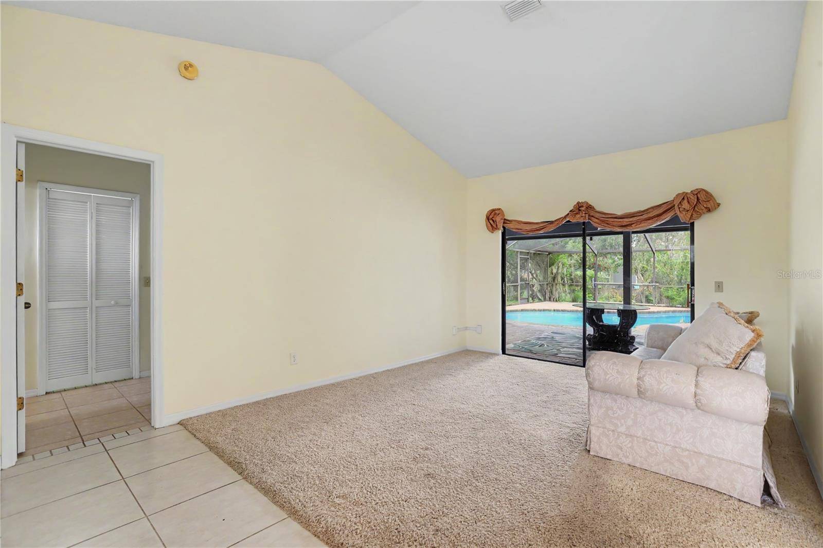 1703 PADDOCK DR, Plant City, FL 33566