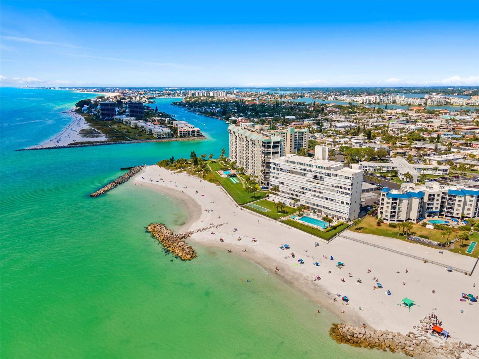 7000 BEACH PLZ #307, St Pete Beach, FL 33706