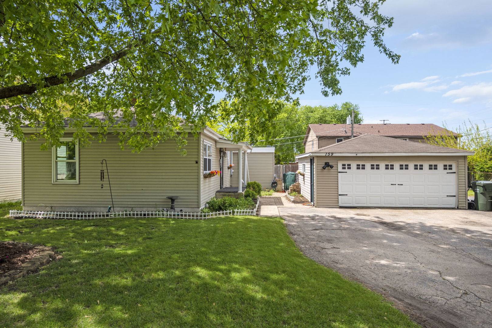 159 Josephine AVE, South Elgin, IL 60177