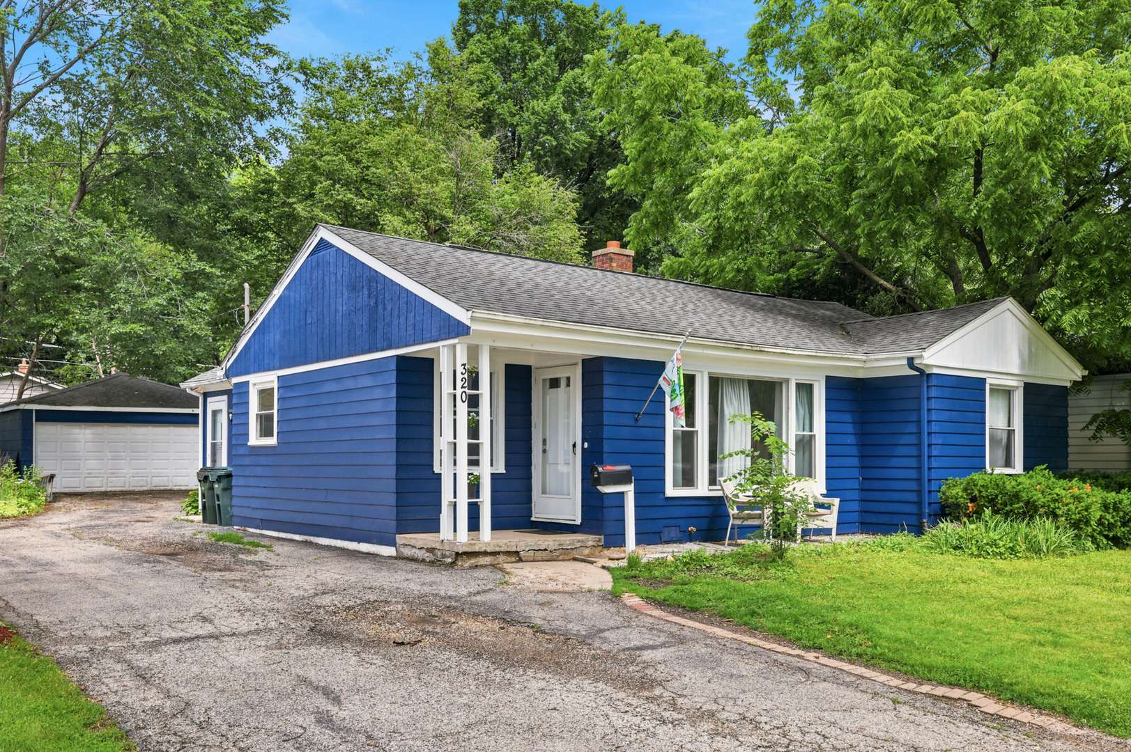 320 N Schubert ST, Palatine, IL 60067