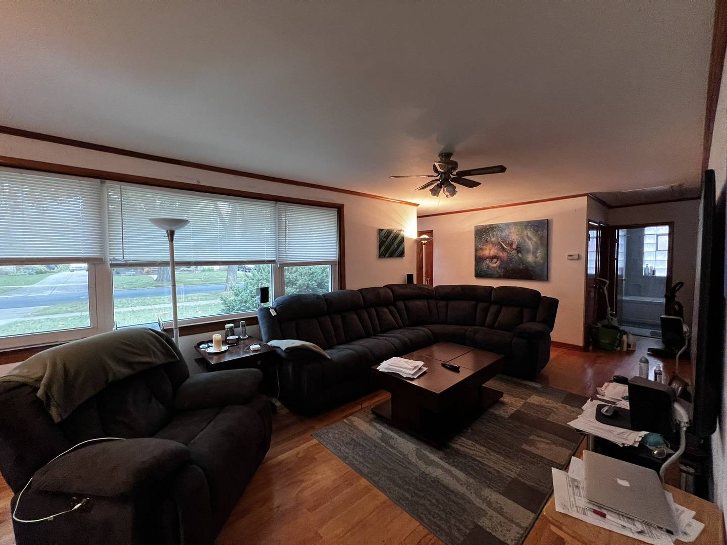 406 N Prospect Manor AVE, Mount Prospect, IL 60056