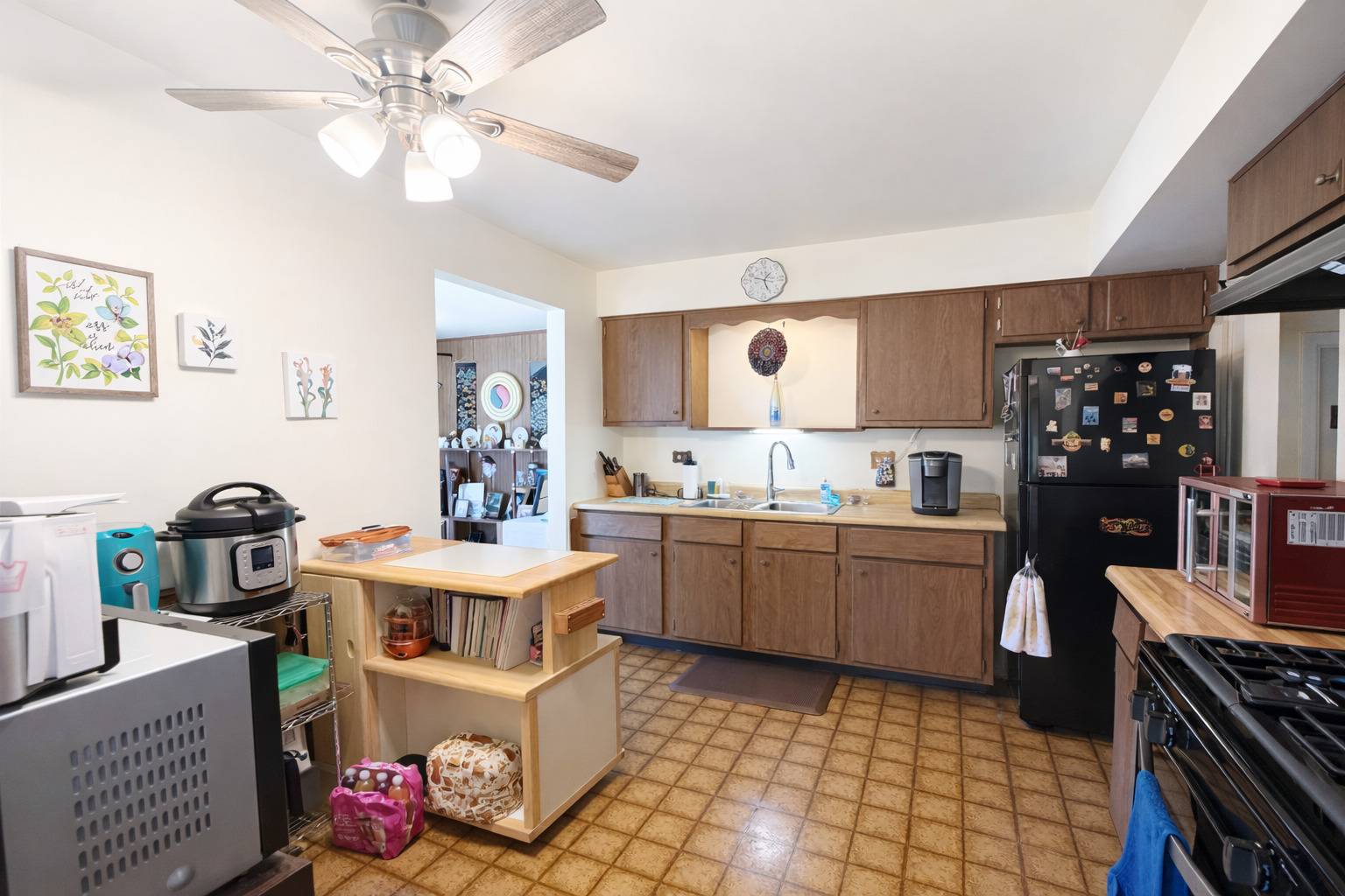 1320B Lore LN #110, Lombard, IL 60148