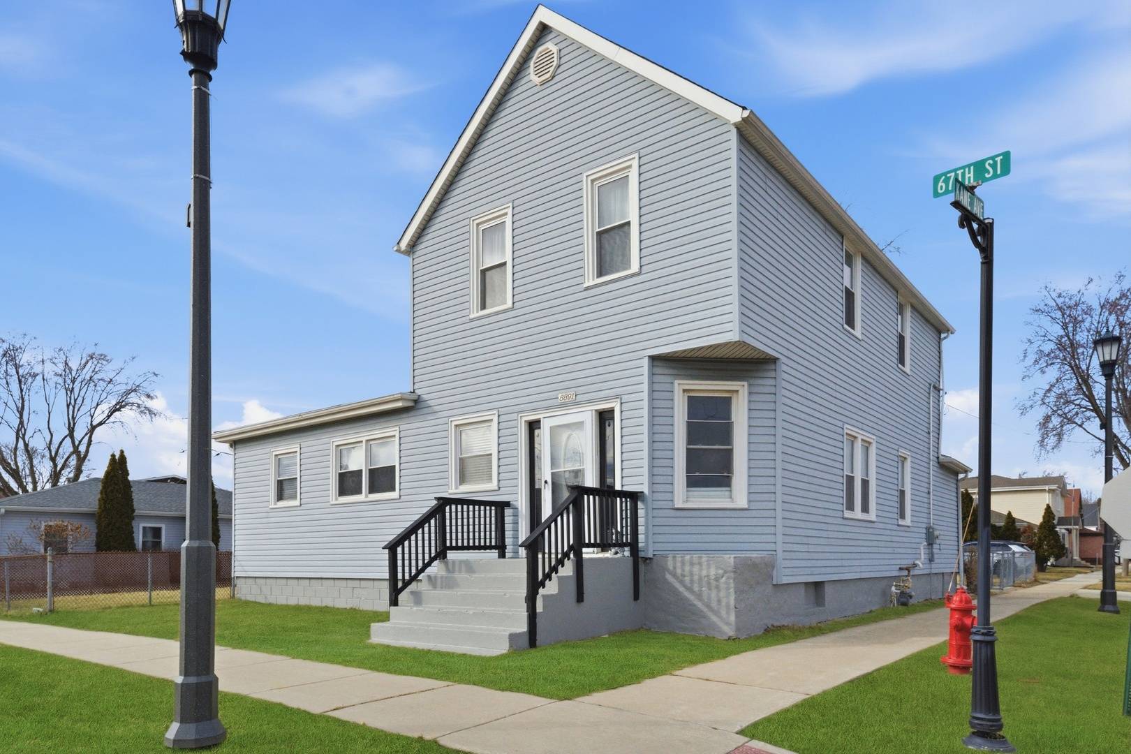 8891 67th ST, Hodgkins, IL 60525