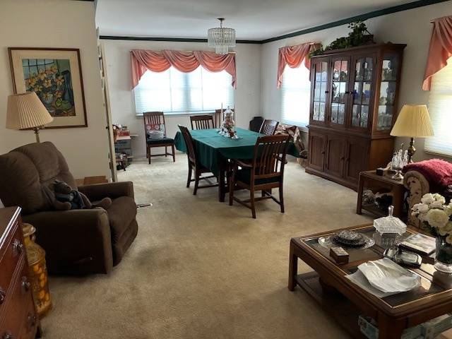 16W567 Hillside LN, Willowbrook, IL 60527