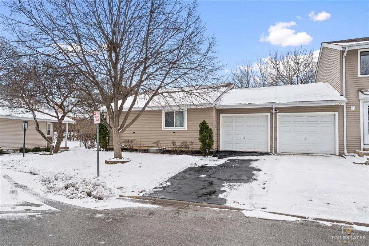 1375 N Whispering Springs CIR, Palatine, IL 60074