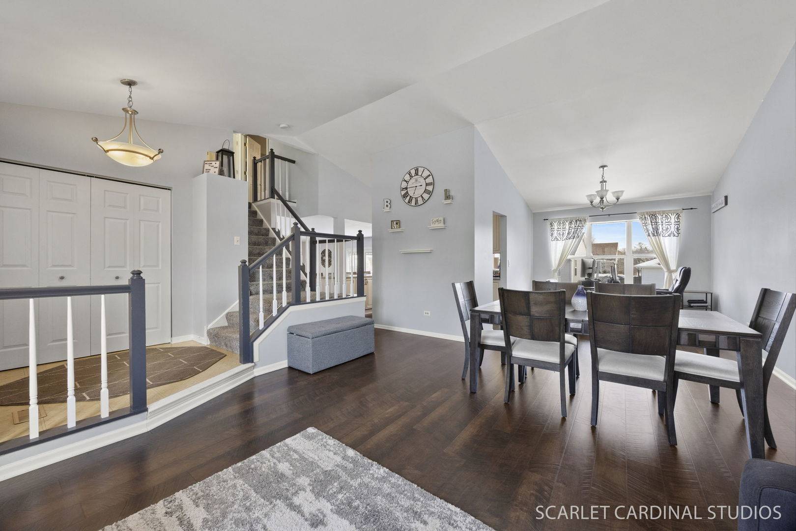 1222 Goldenrod LN, Hoffman Estates, IL 60192