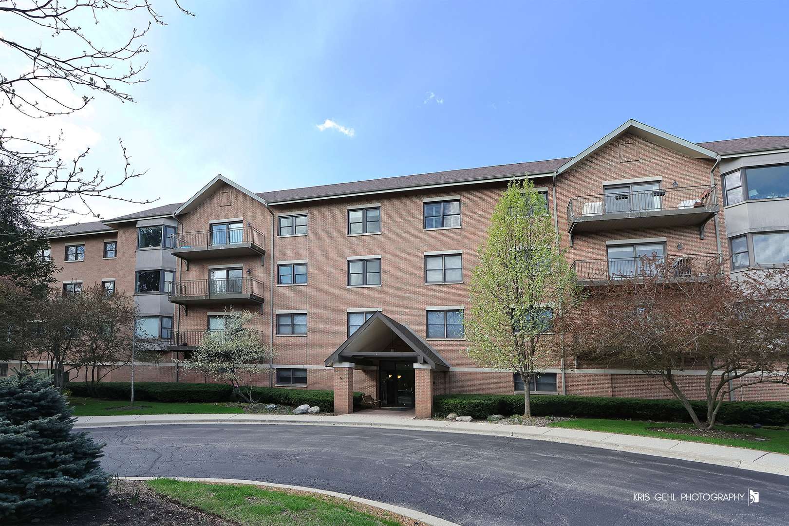 20 Trafalgar SQ #304, Lincolnshire, IL 60069
