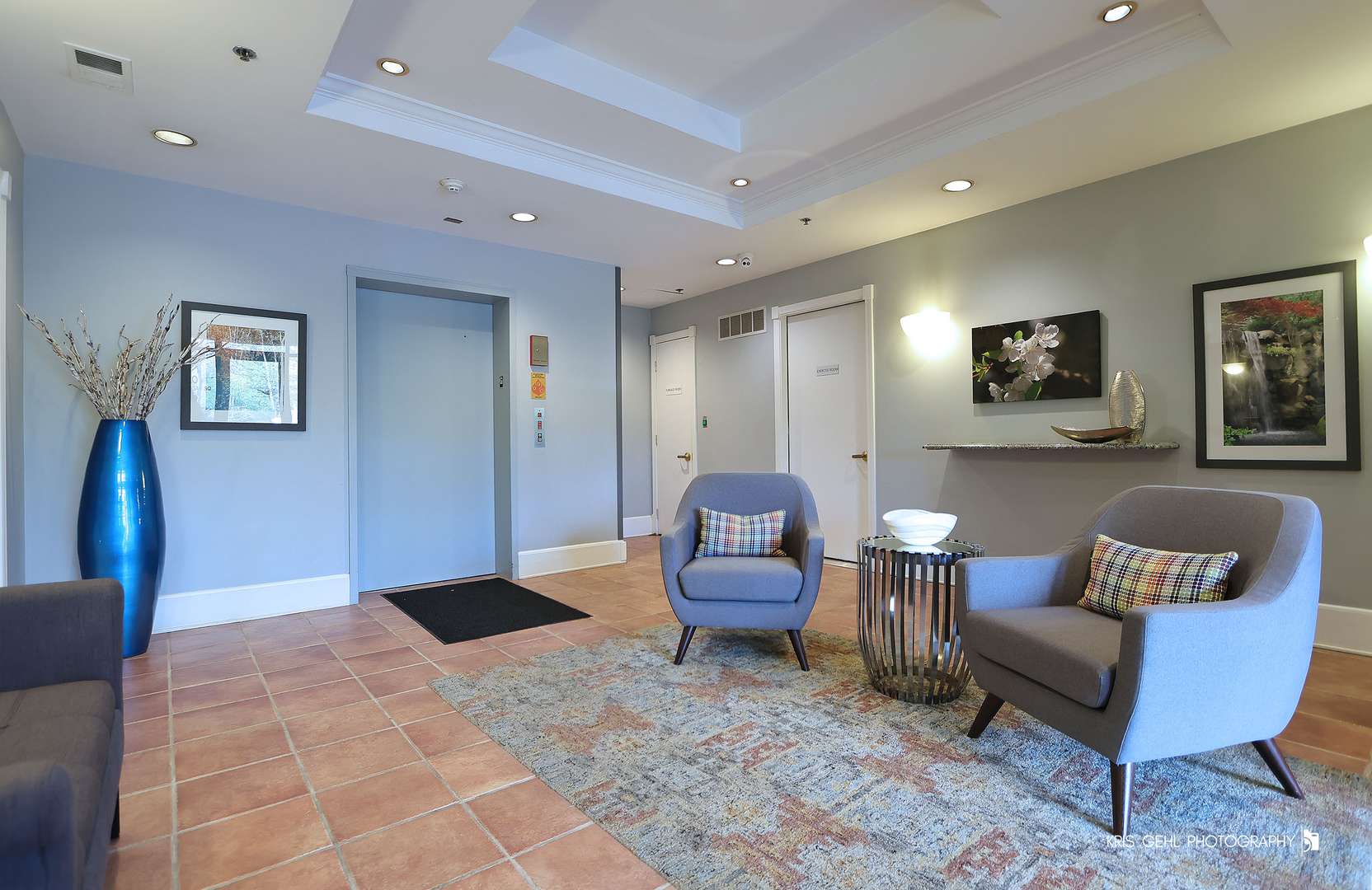 20 Trafalgar SQ #304, Lincolnshire, IL 60069