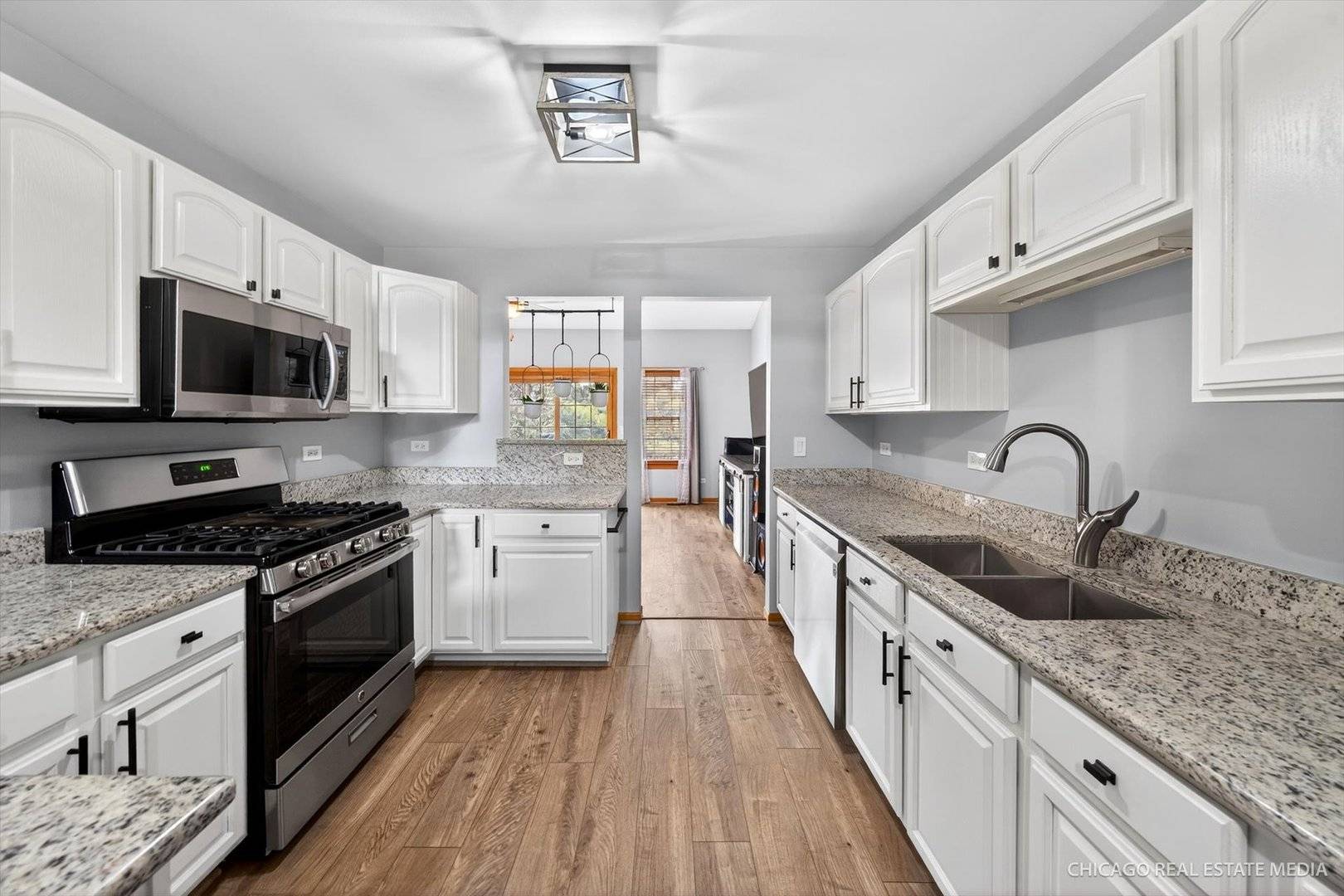 5802 Fieldstone TRL #5802, Mchenry, IL 60050