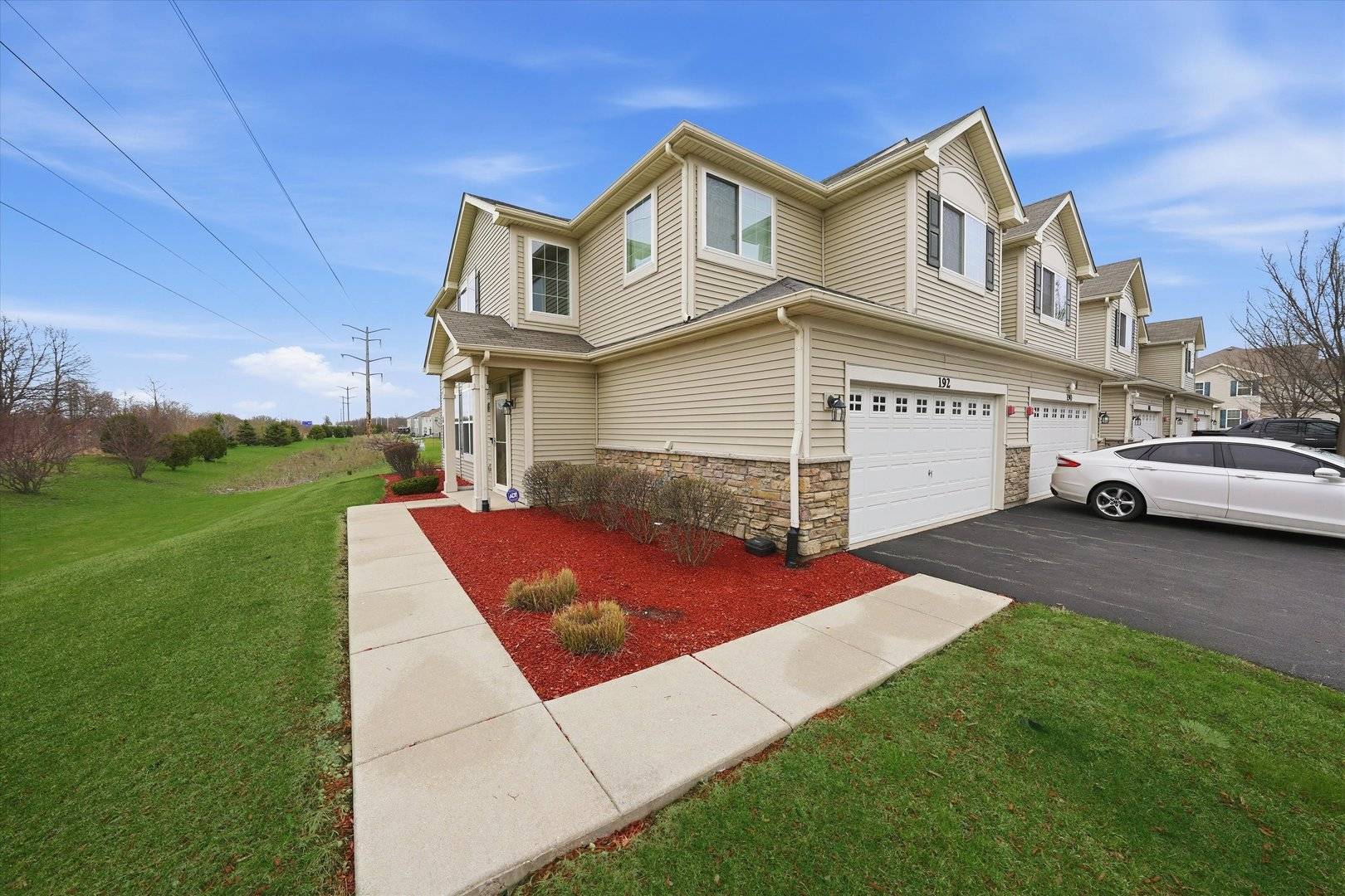 192 Owen ST, Matteson, IL 60443
