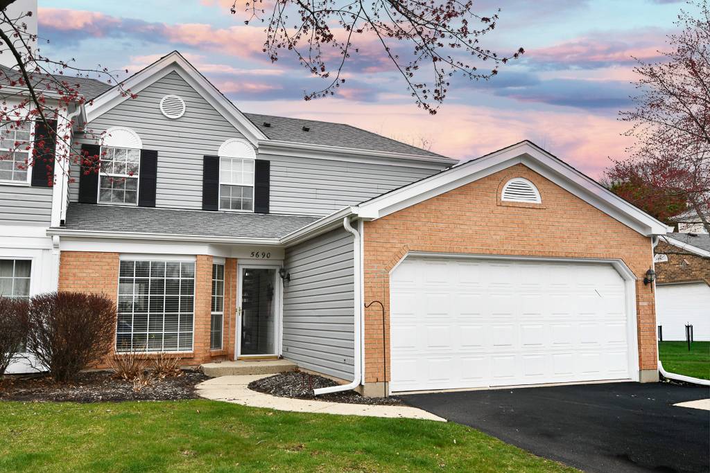 5690 Delaware AVE, Gurnee, IL 60031
