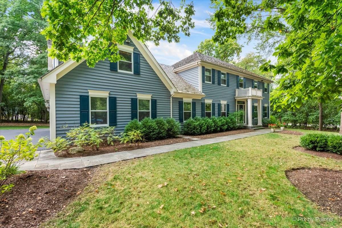 25089 N Pawnee RD, Barrington, IL 60010