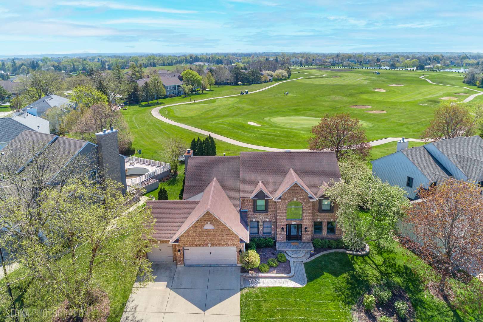 1713 Edgewood DR, Algonquin, IL 60102