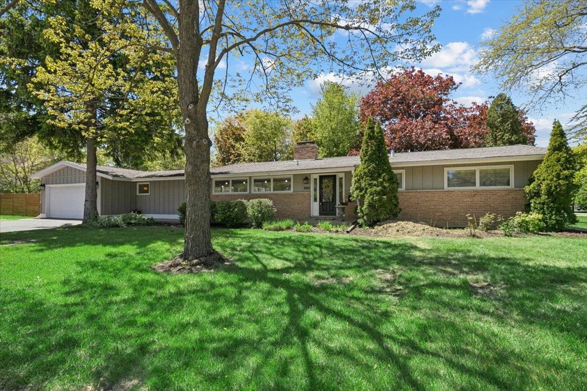 505 S Butterfield RD, Libertyville, IL 60048