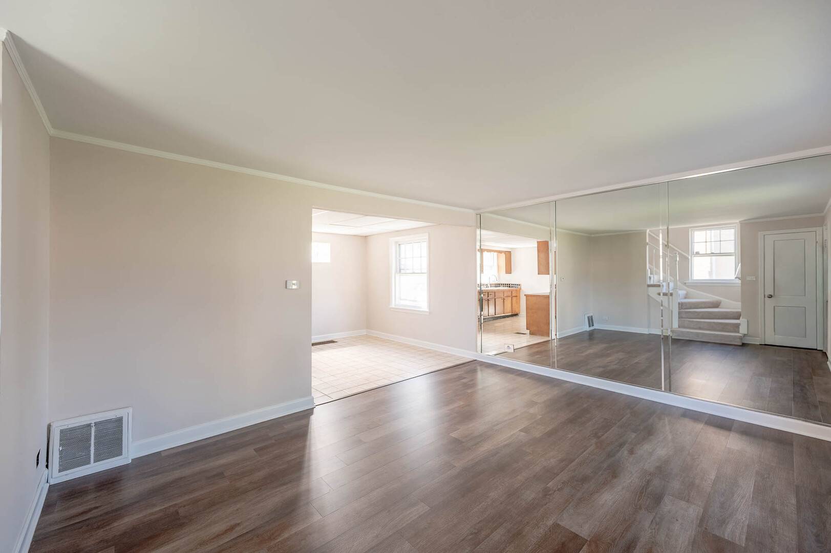 9123 S La Salle ST, Chicago, IL 60620