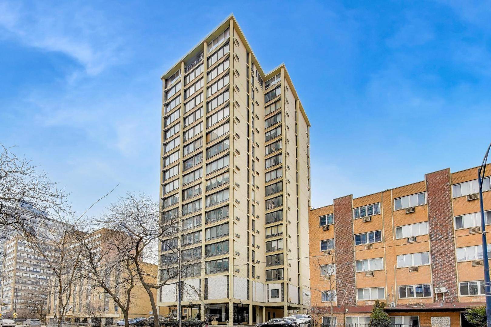 5740 N Sheridan RD #12E, Chicago, IL 60660