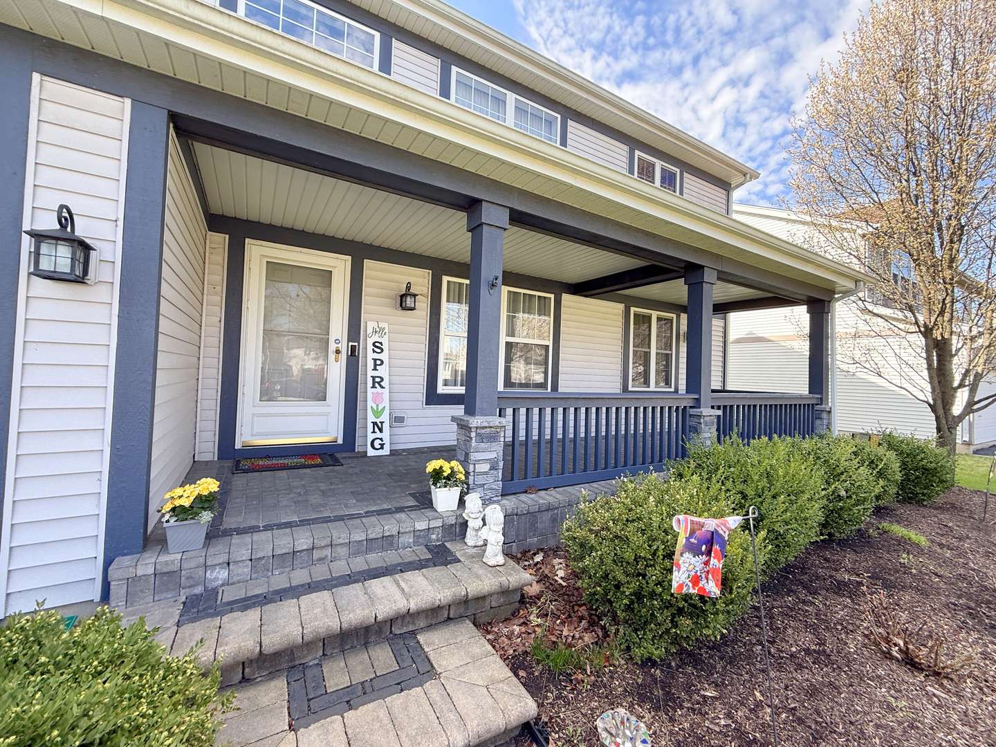 1739 Newbridge CIR, Elgin, IL 60123