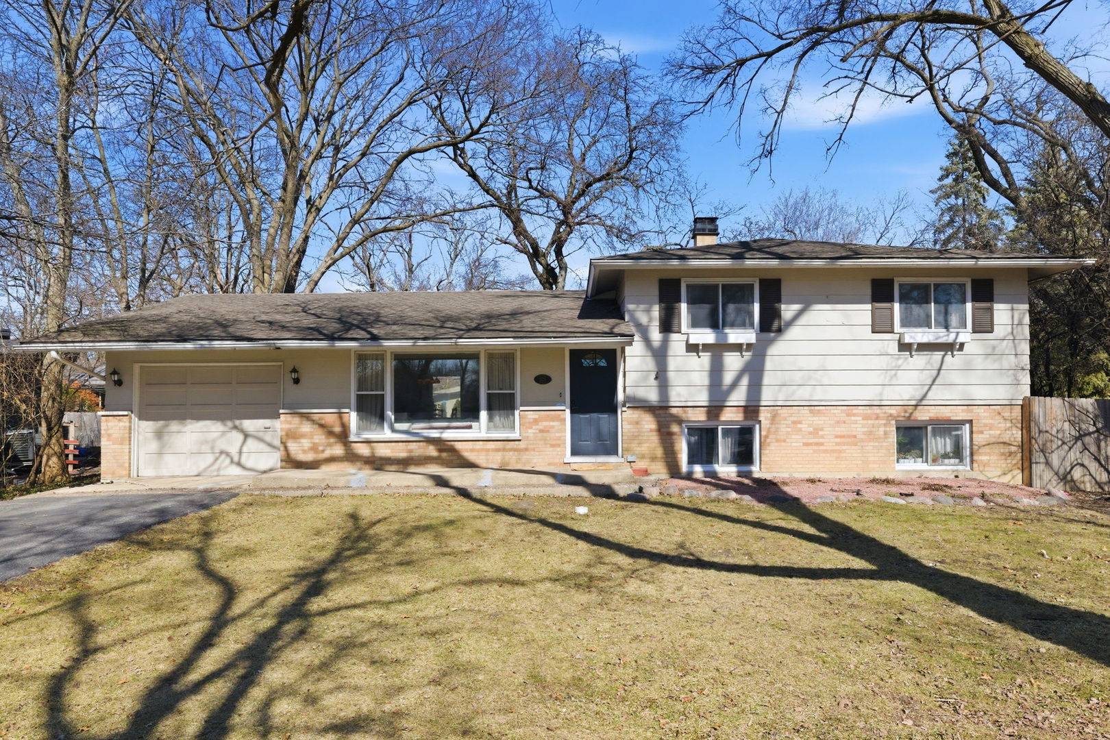 228 41st ST, Downers Grove, IL 60515