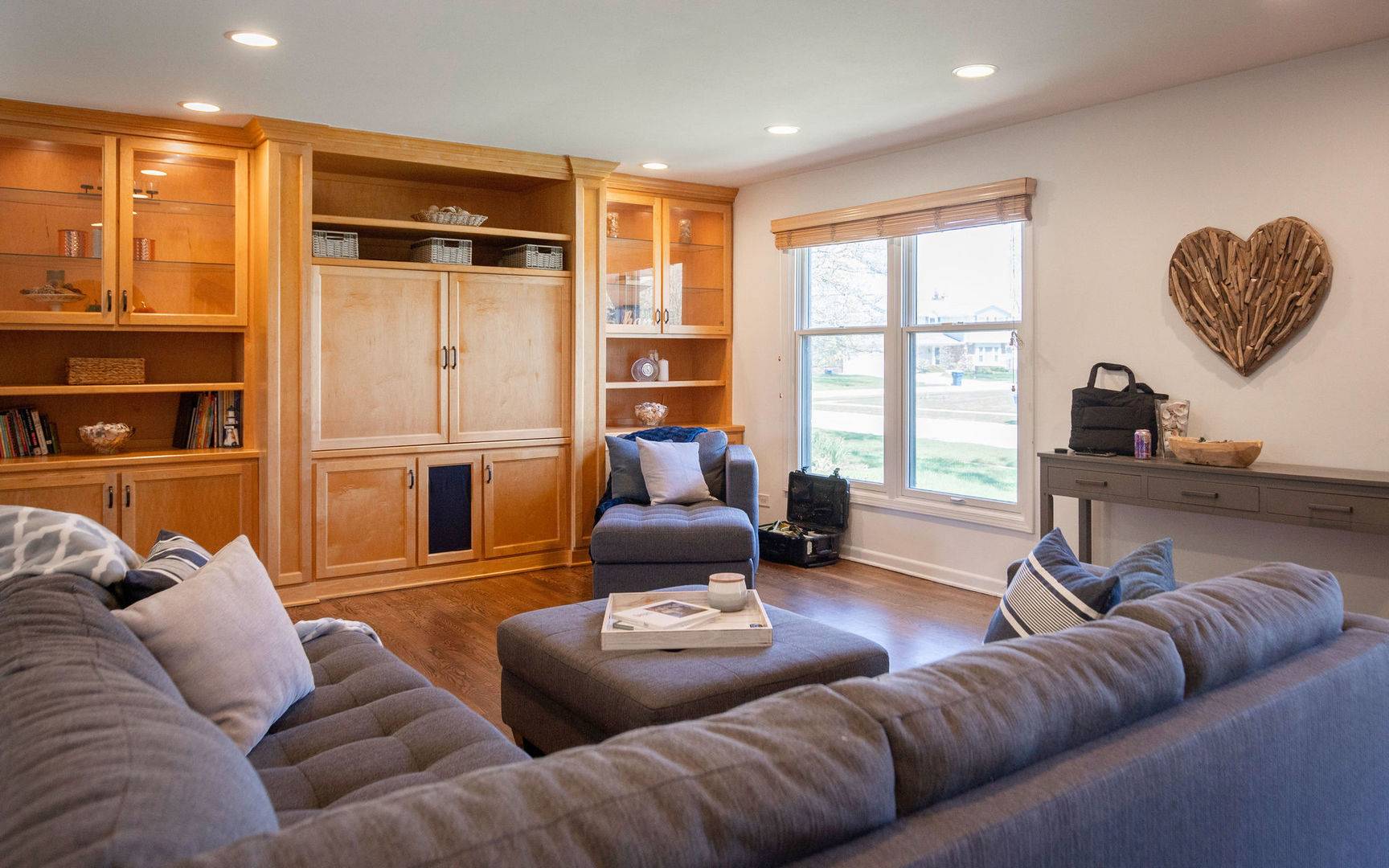 4025 Radcliffe DR, Northbrook, IL 60062