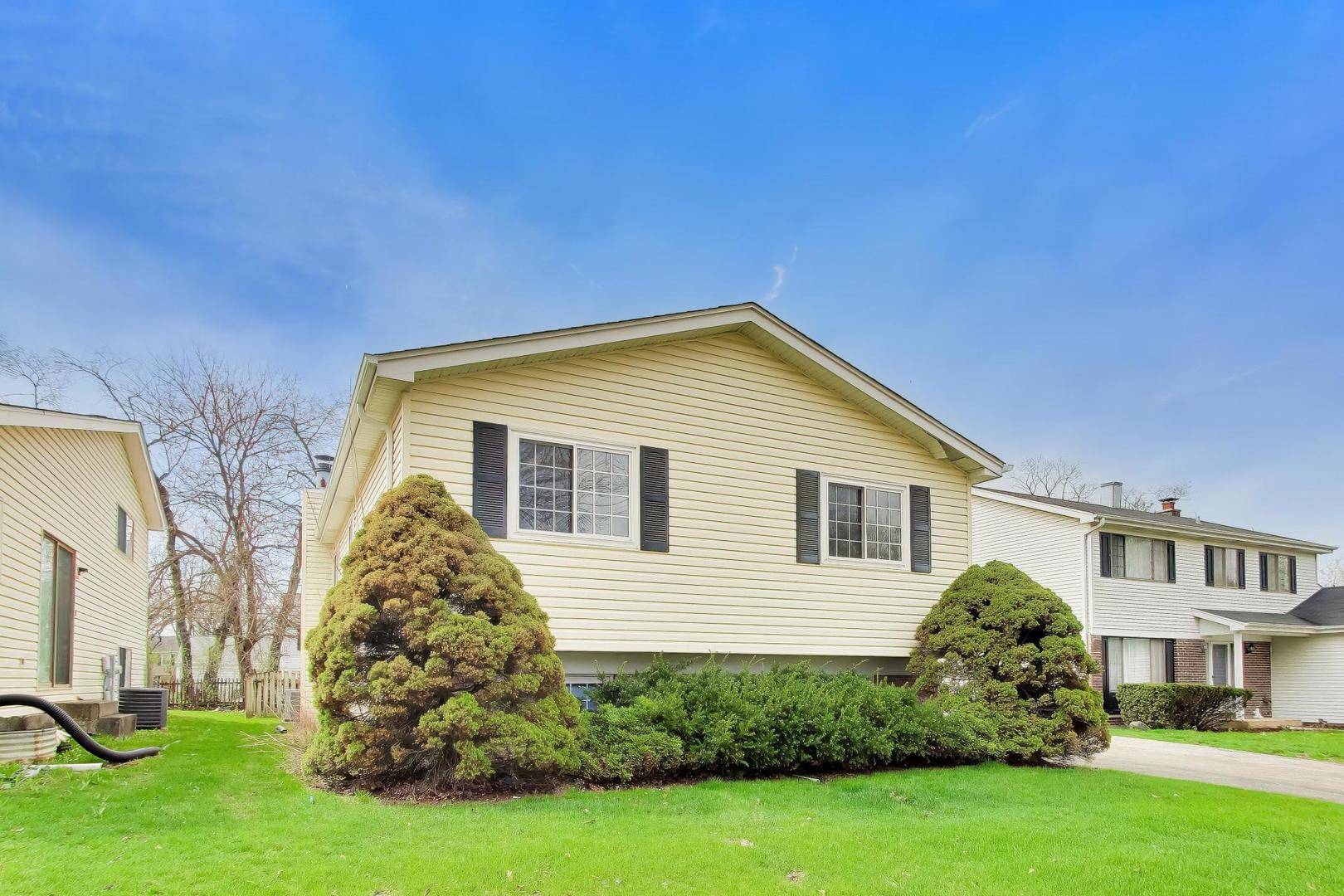 1101 Hunter ST, Lombard, IL 60148