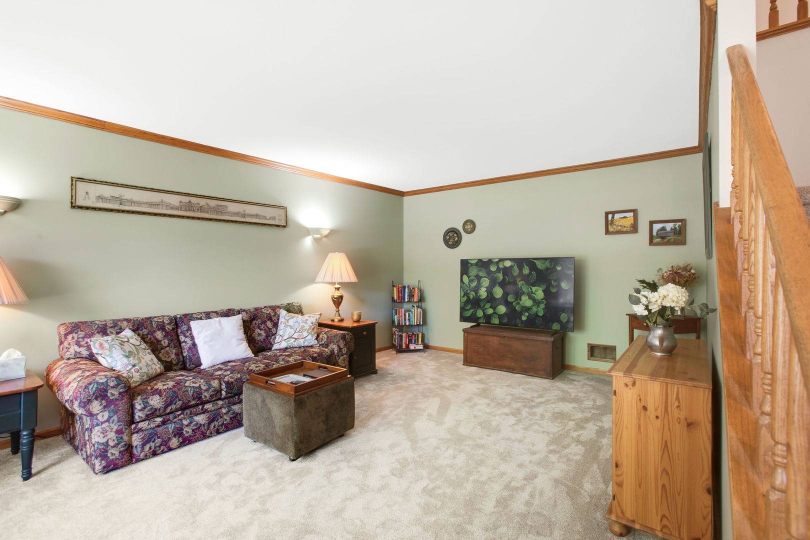 110 Courtney LN, Cary, IL 60013
