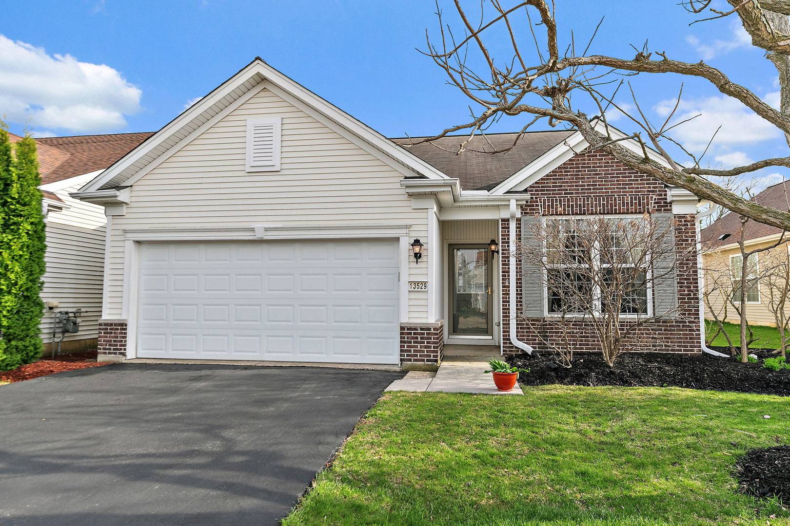 13529 Lehigh ST, Huntley, IL 60142