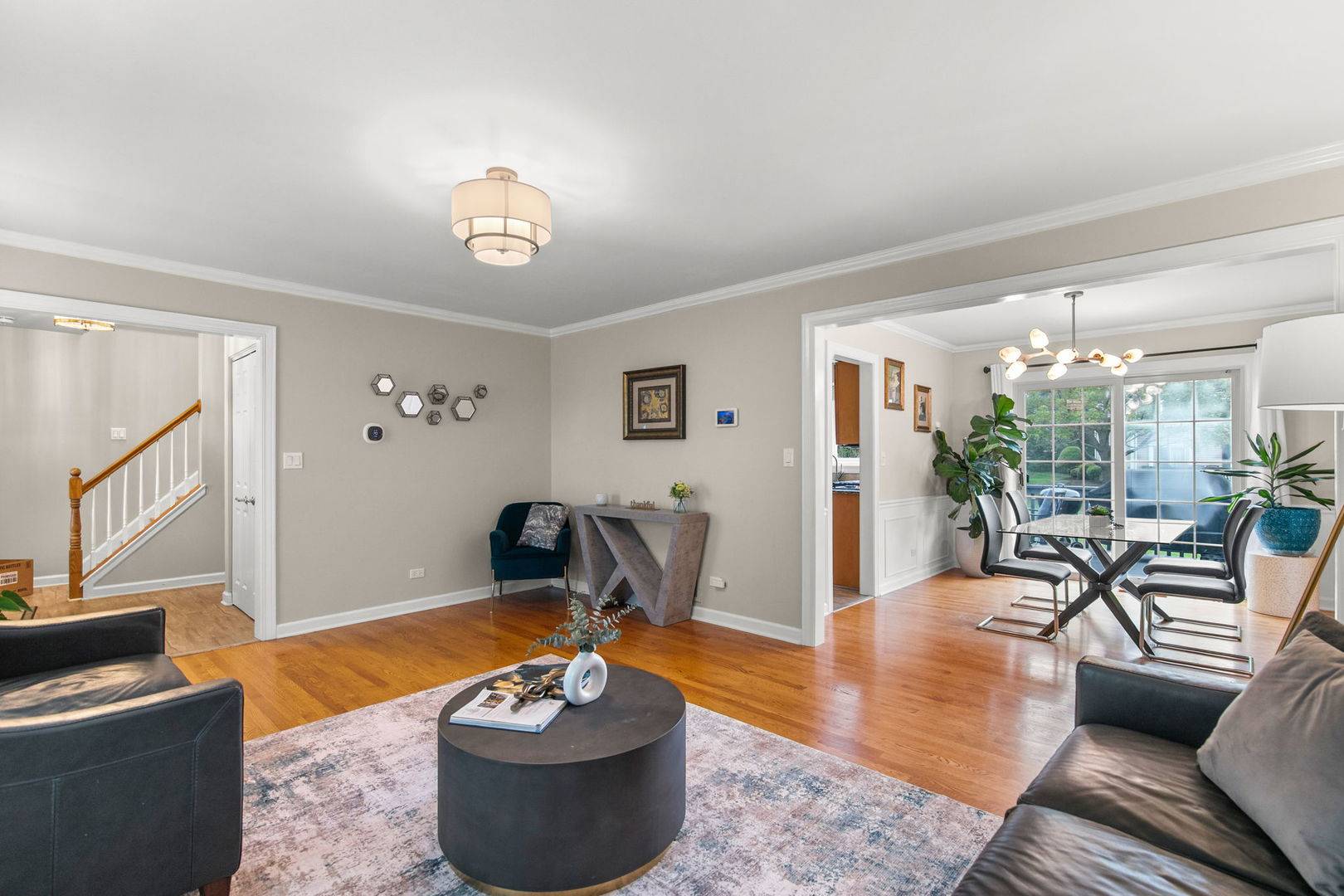 995 Georgetowne LN, Barrington, IL 60010