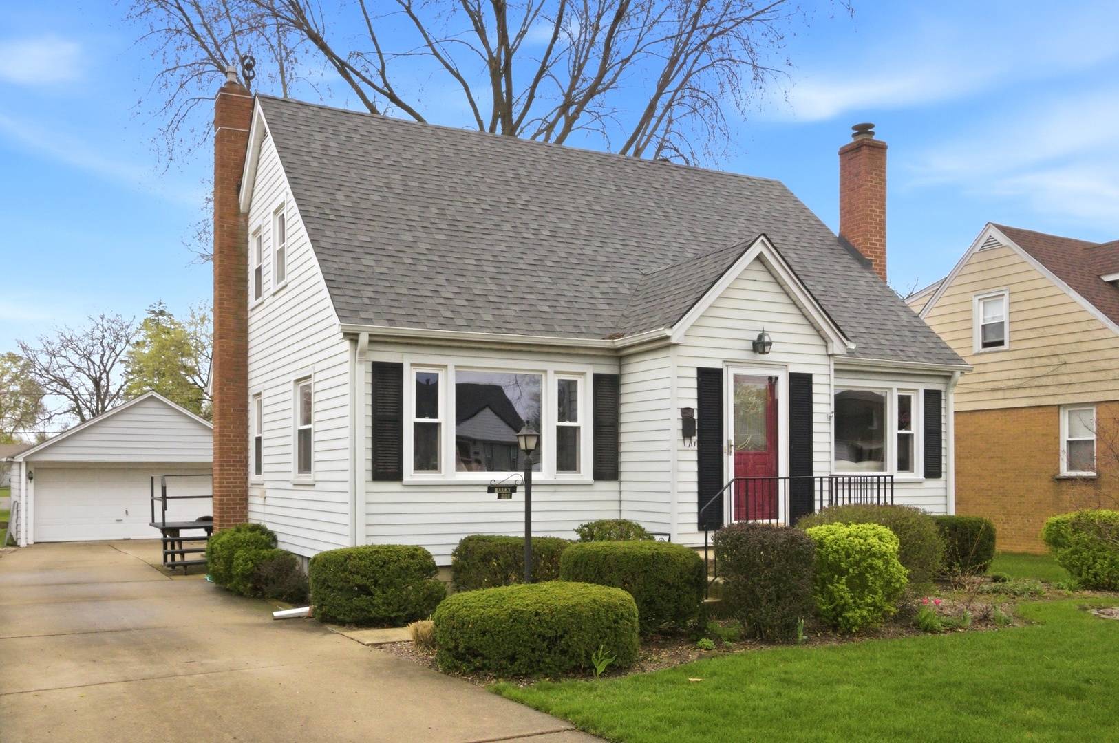 221 S Michigan AVE, Addison, IL 60101