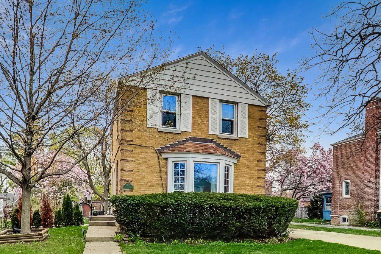 2012 Newton AVE, Park Ridge, IL 60068