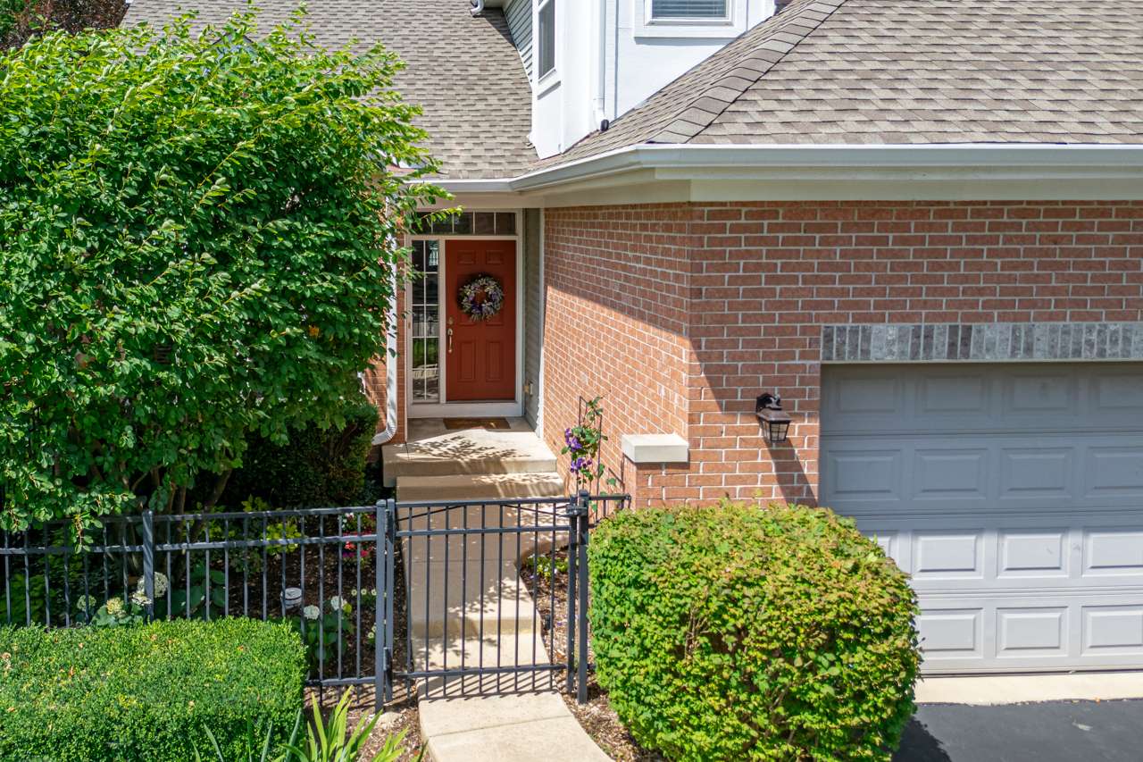 150 Orchards PASS, Bartlett, IL 60103