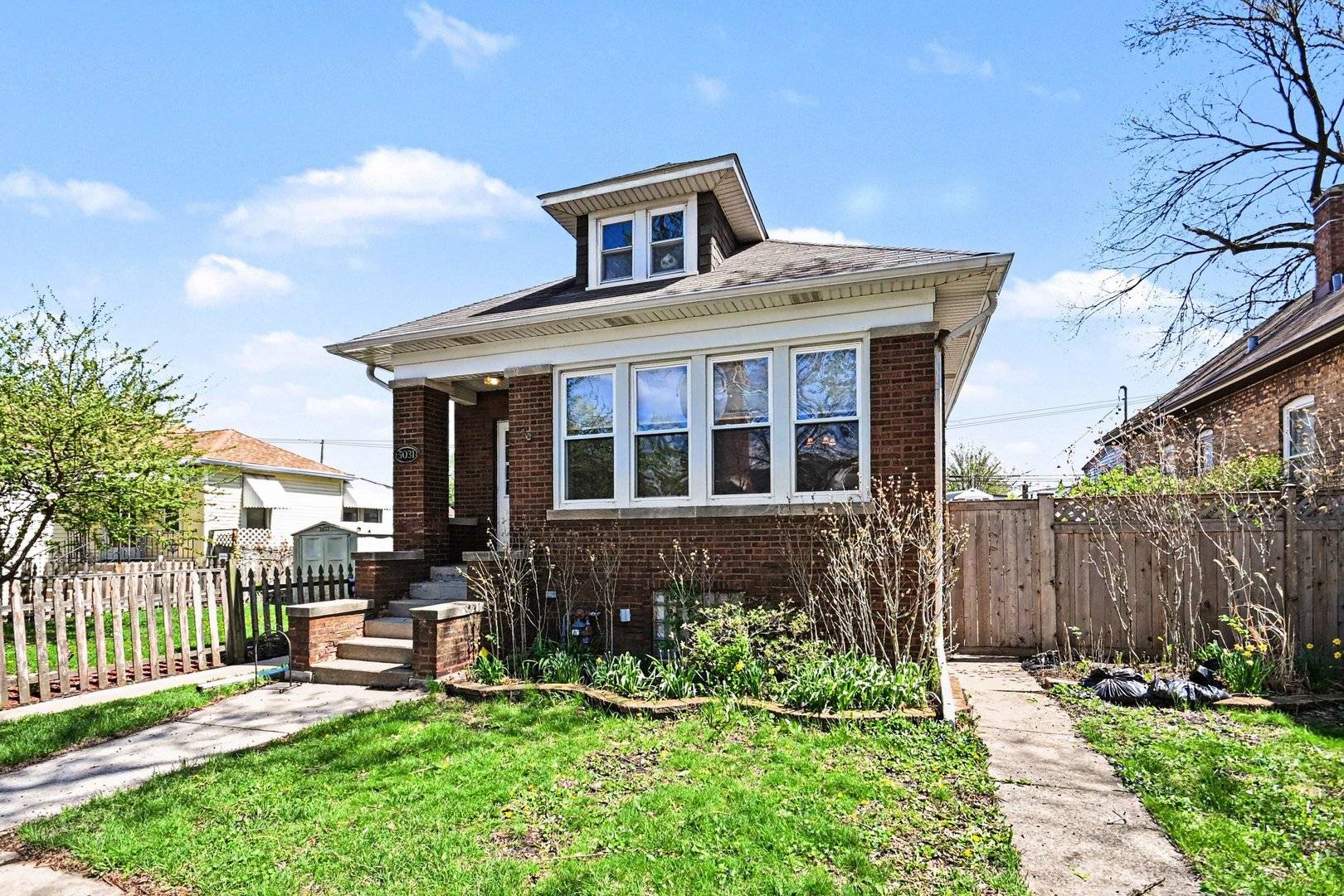 5031 N Kostner AVE, Chicago, IL 60630