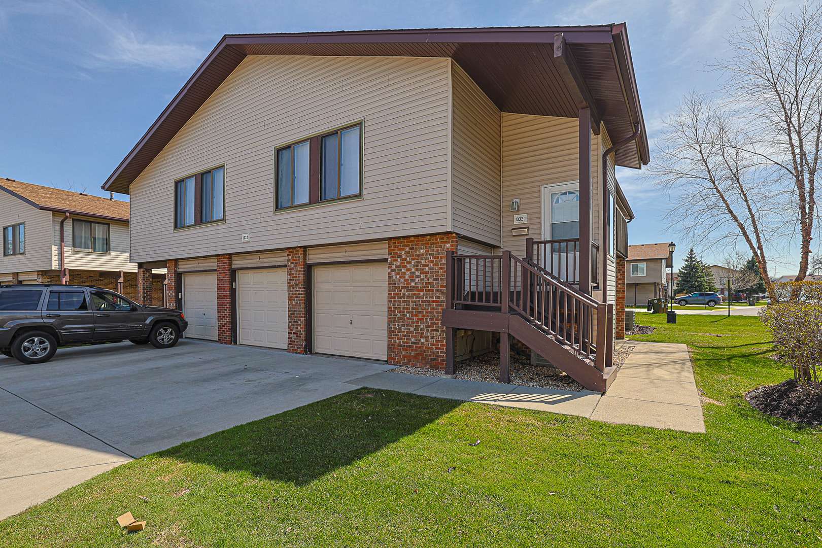1332 Kingsbury DR #1, Hanover Park, IL 60133