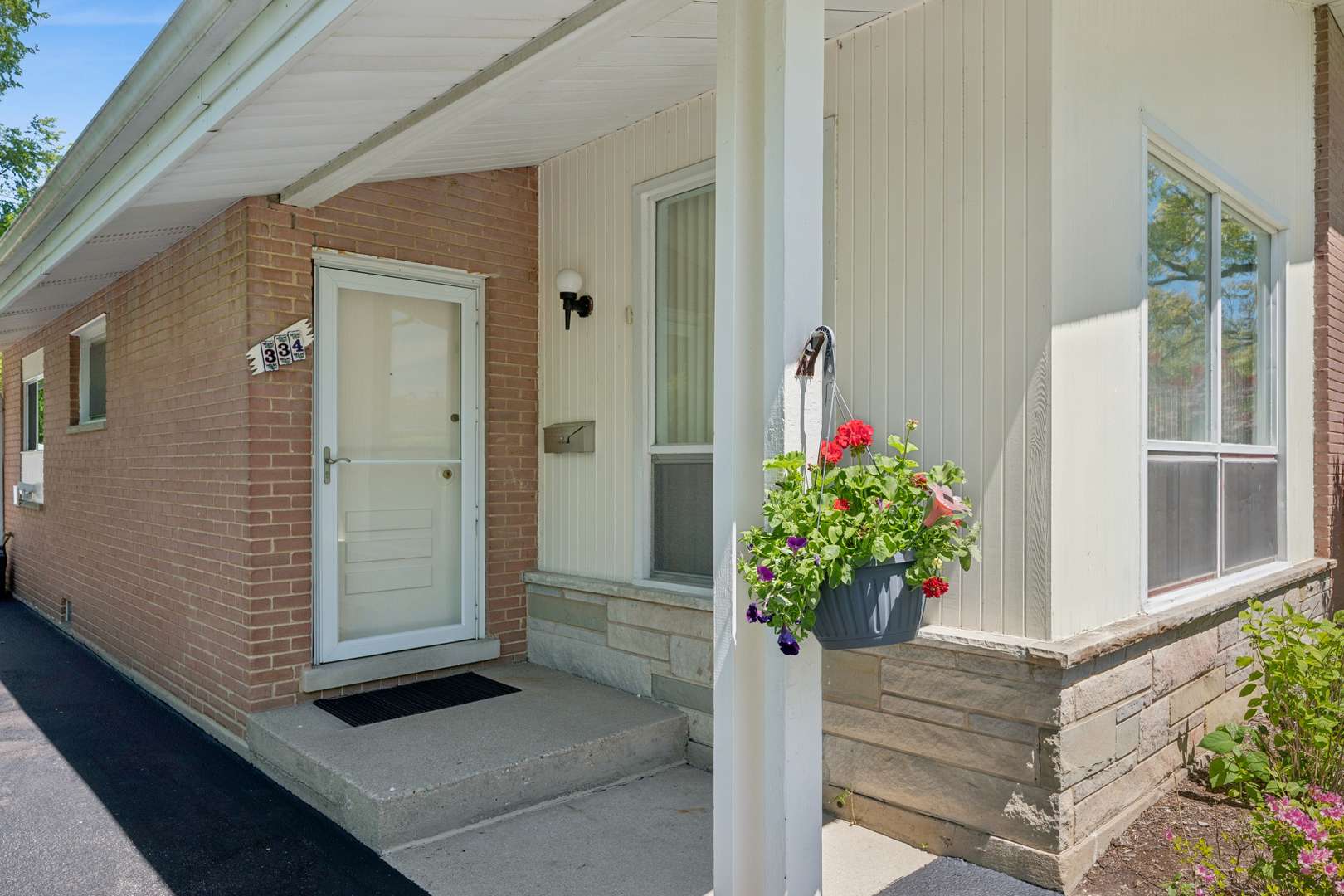 334 Southgate DR, Northbrook, IL 60062