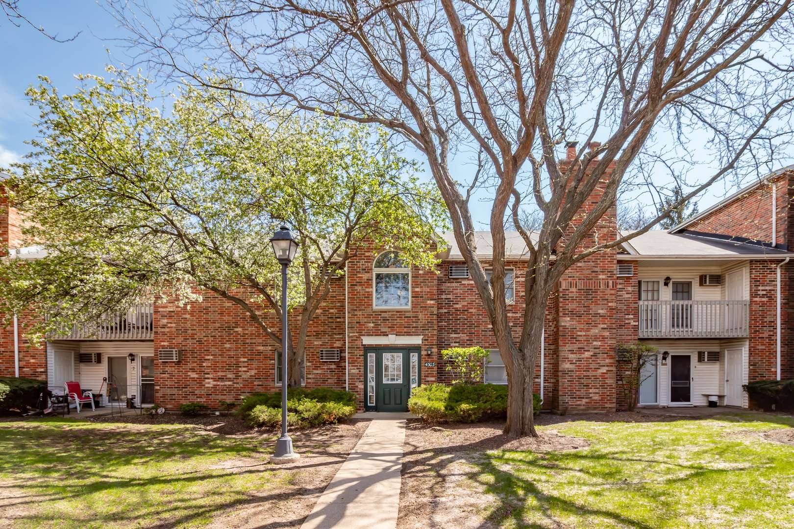 4303 W Shamrock LN #1C, Mchenry, IL 60050