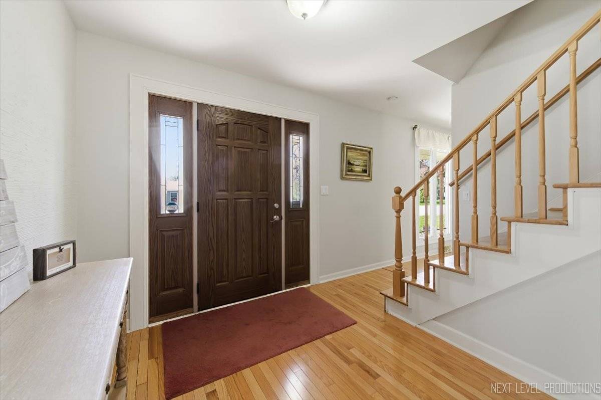 27W300 Williams ST, Winfield, IL 60190